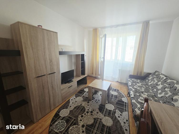 Apartament cu 2 camere decomandat în Astra