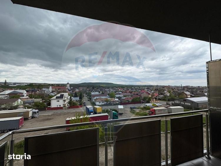 Apartament cu 3 camere, mobilat în 1 Mai