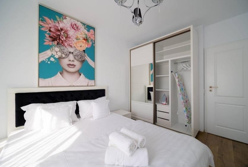Apartament cu 2 camere decomandat în Central