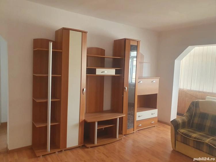 Apartament cu 3 camere nedecomandat în Central