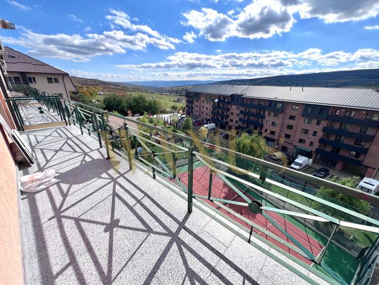 Apartament cu 2 camere semidecomandat, mobilat în Chinteni
