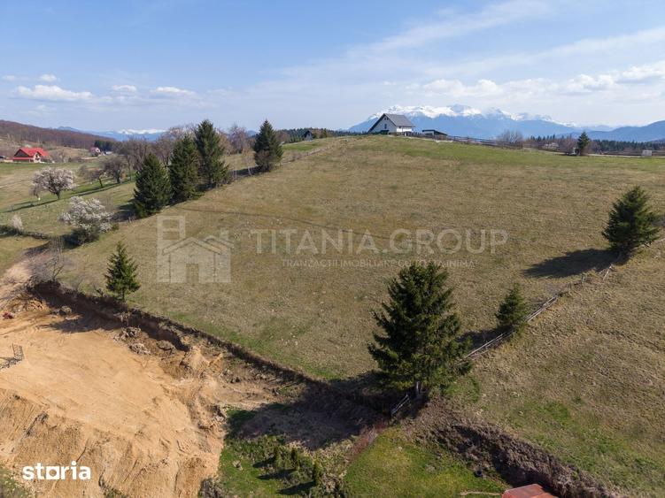 Teren de 3791 mp, în Moieciu