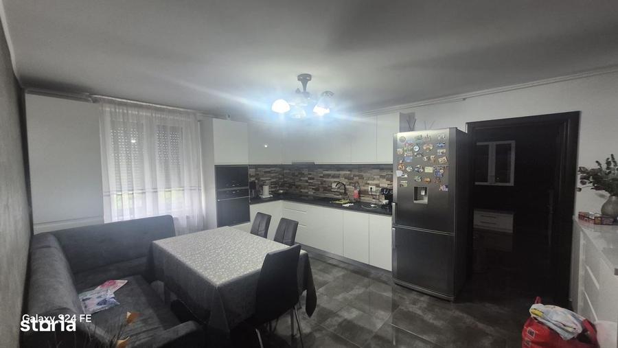 Apartament cu 3 camere în Precista — fotografia 1