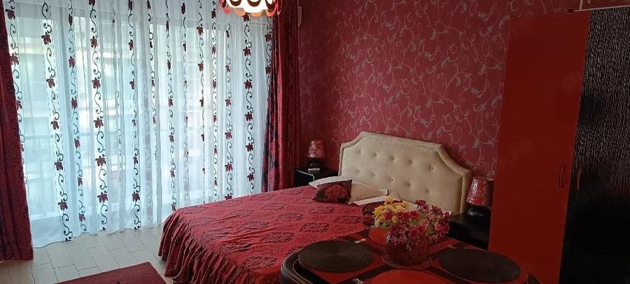 Garsonieră decomandată în Central