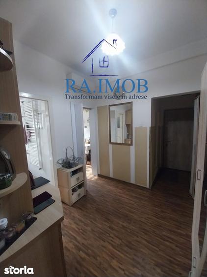 Apartament 3 camere, Ultracentral - 98.500 euro negociabil - 12
