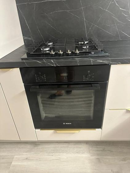 Inchiriez apartament cu 3 camere in cartierul Fiald. - 6
