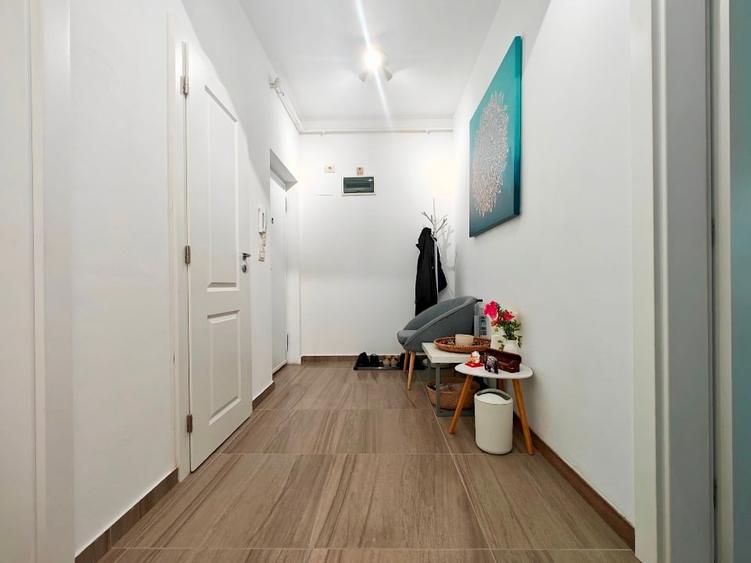 Apartament cu 2 camere decomandat în Giroc