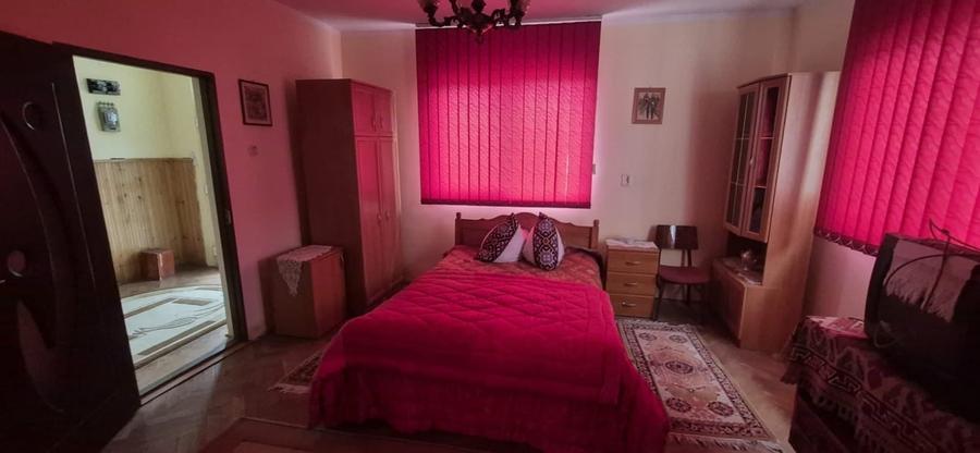 Casă individuală cu 4 camere cu Canalizare în Prundu Bârgăului