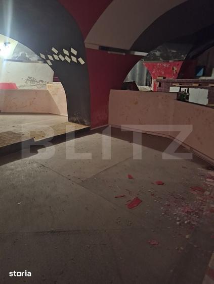 Casă cu 4 camere cu Teren 450 Mp în Central