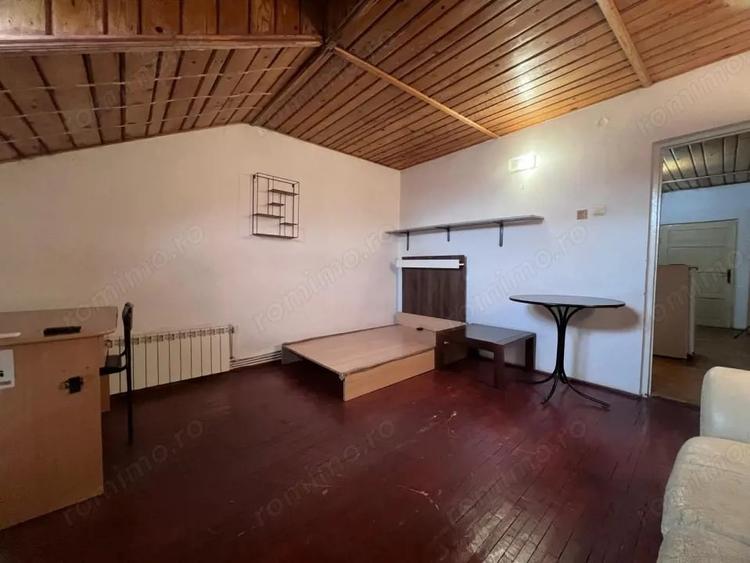 Garsonieră nedecomandată în Micul Dallas
