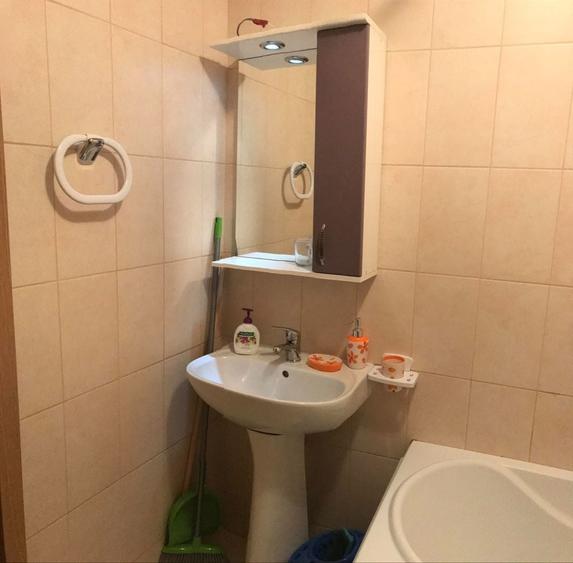 Garsonieră decomandată în Calea Turzii