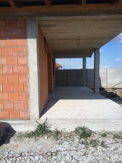 Casă cu 3 camere în Oșorhei
