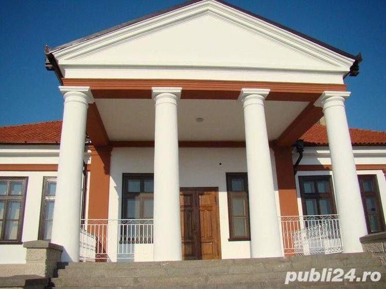 Casă individuală cu 6 camere cu Teren 11800 Mp în Șimand
