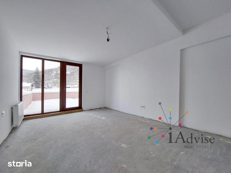 Apartament cu 4 camere în Schei