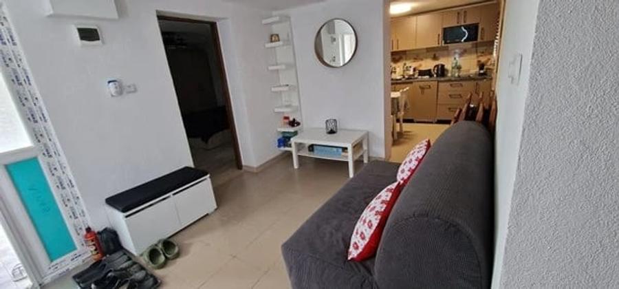Casă cu Teren 1278 Mp în Buzoești