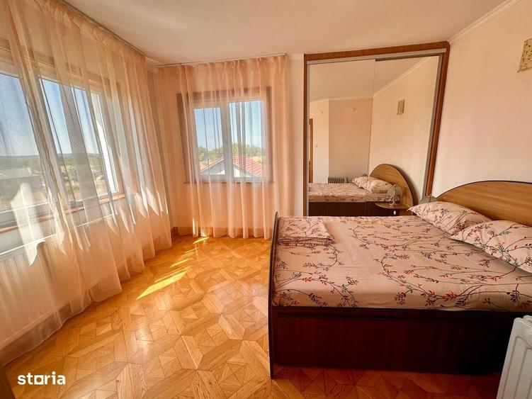 Casă cu 4 camere în Brădiceni