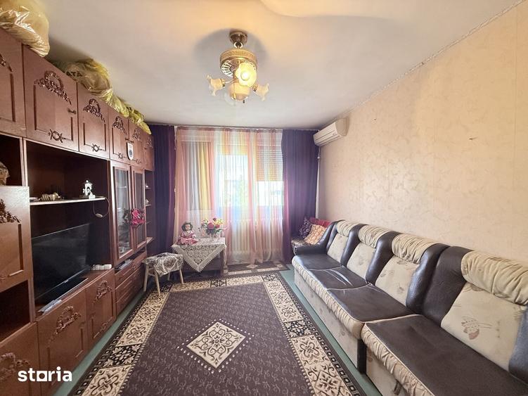 Apartament cu 3 camere decomandat în Berceni — fotografia 1