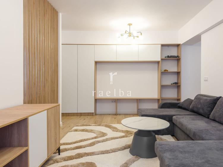 Apartament cu 3 camere semidecomandat, mobilat în Pipera