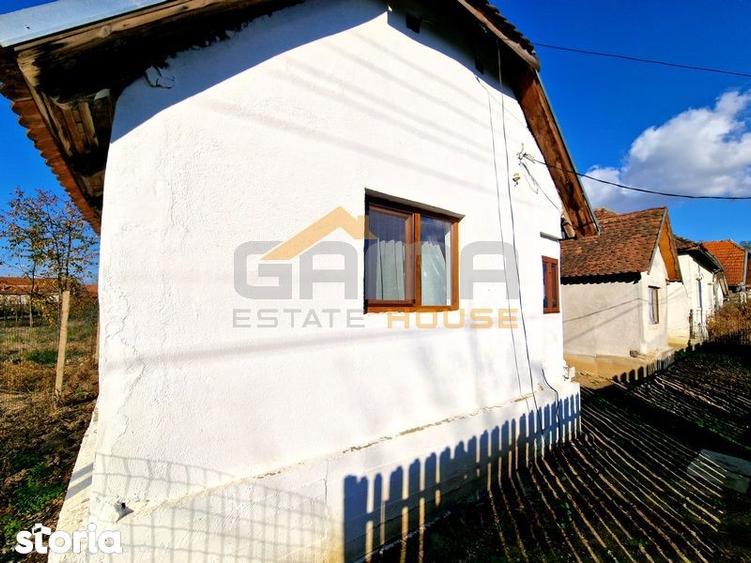 Casă cu 2 camere cu Teren 1464 Mp în Tauț
