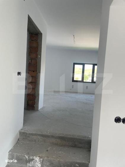 Casă cu 4 camere cu Teren 3000 Mp în Mihai Viteazu