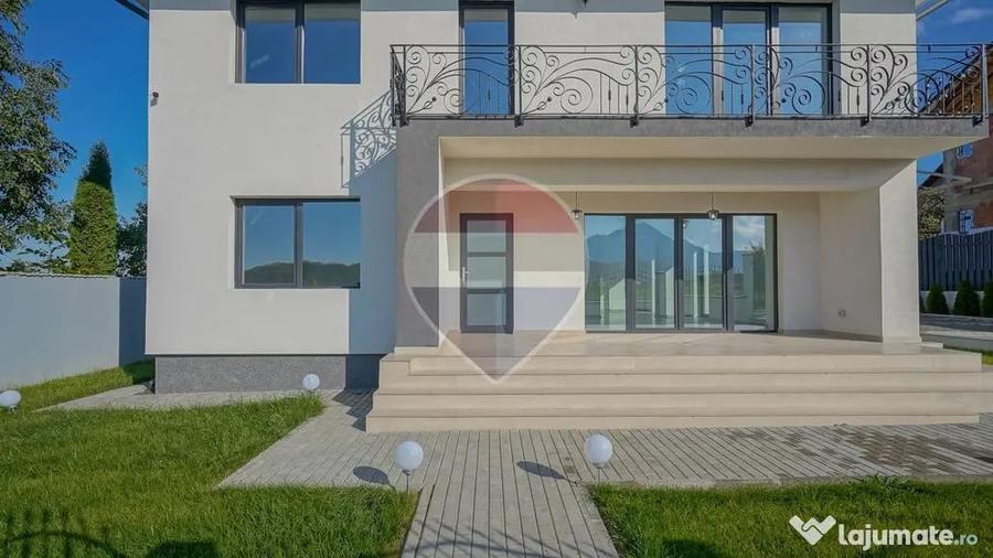 Casă cu 5 camere cu Teren 400 Mp în Bunloc