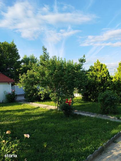 Casă cu 5 camere cu Teren 1500 Mp în Snagov