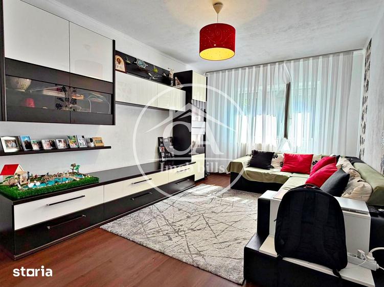 Apartament cu 3 camere decomandat în Orașul Nou