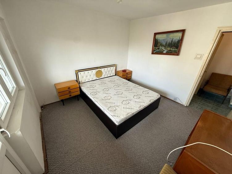 Apartament cu 2 camere decomandat în Carpați 2