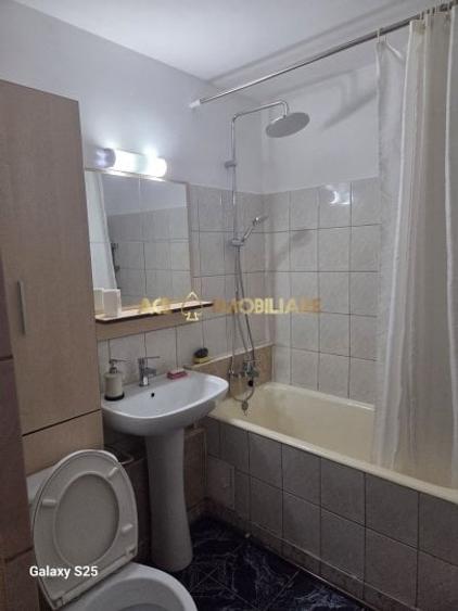 Apartament cu 2 camere semidecomandat, mobilat în Crângași