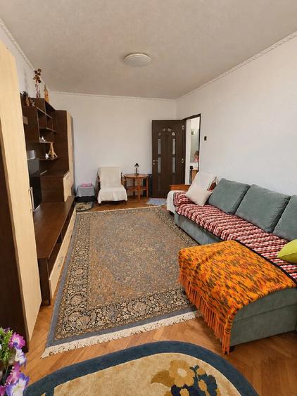 Apartament cu 2 camere decomandat în Vest
