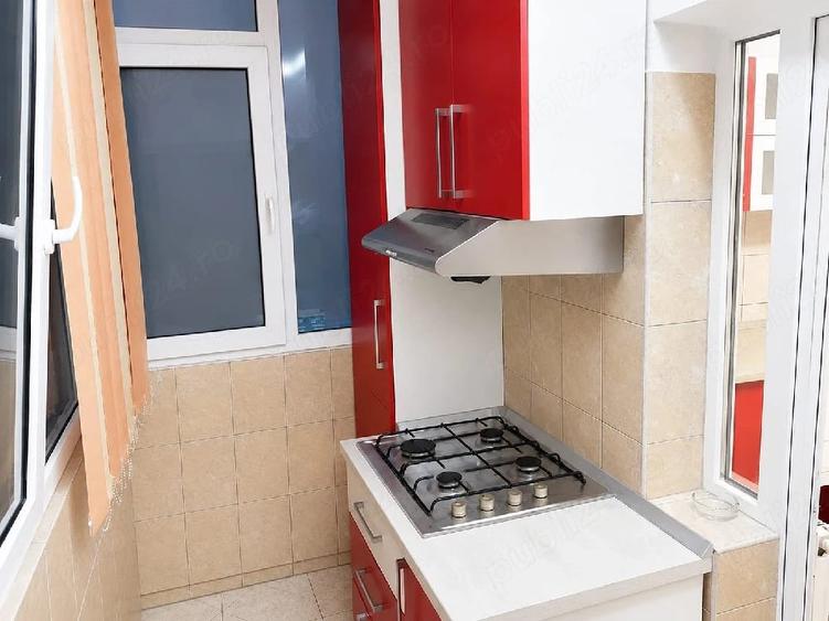 Apartament cu 3 camere decomandat în Faleza Nord