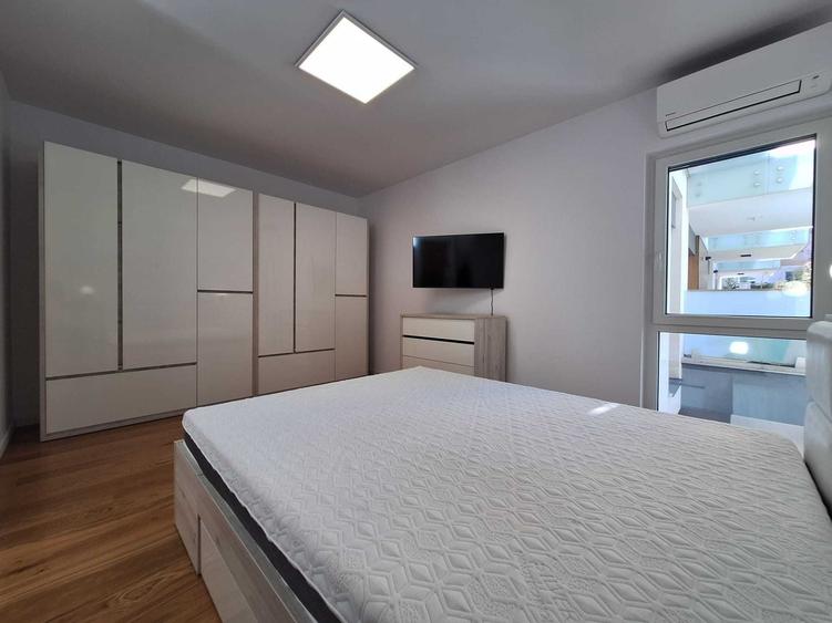Apartament cu 3 camere în Zorilor