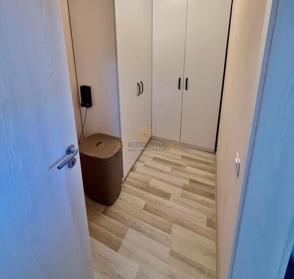 Apartament cu 3 camere decomandat, mobilat în Berceni
