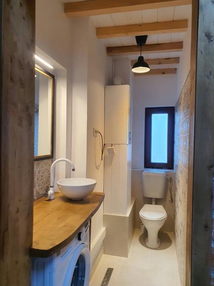 Apartament cu 3 camere decomandat, mobilat în Unirii