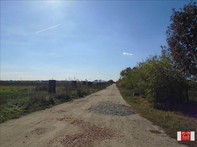 Teren agricol intravilan de 46500 mp, în Nord-Vest