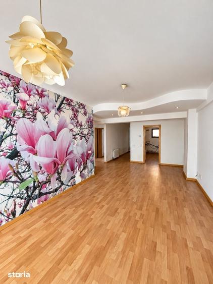 Apartament cu 6 camere în Călărași