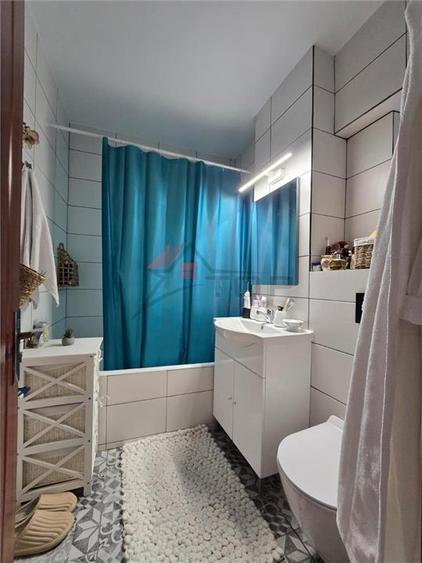 Apartament cu 2 camere semidecomandat în Dacia