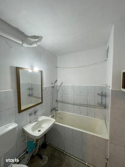 Apartament cu 2 camere semidecomandat în Săsar