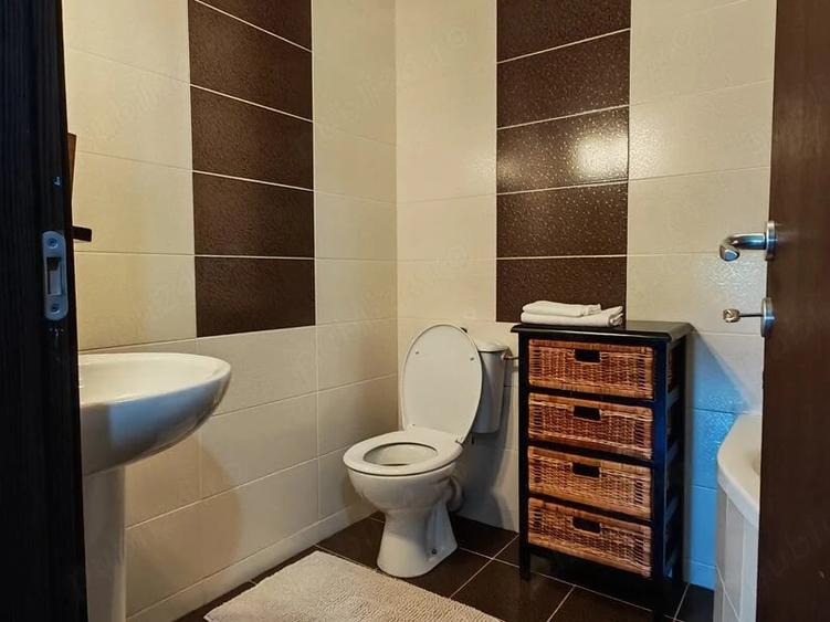 Apartament cu 3 camere decomandat, mobilat în Olteniței