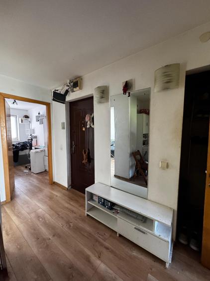 Apartament cu 3 camere decomandat în Tătărași