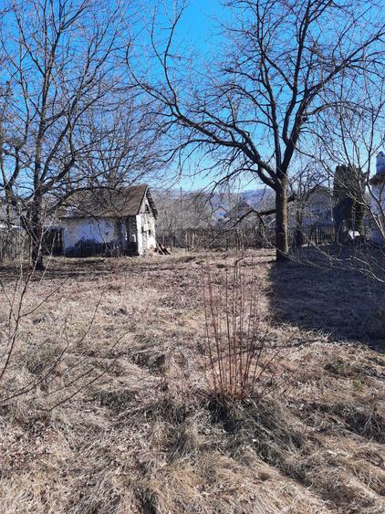 Teren de 1039 mp, în Pietroasa