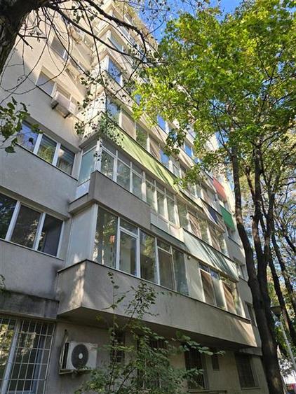 Apartament cu 2 camere semidecomandat în 1 Mai