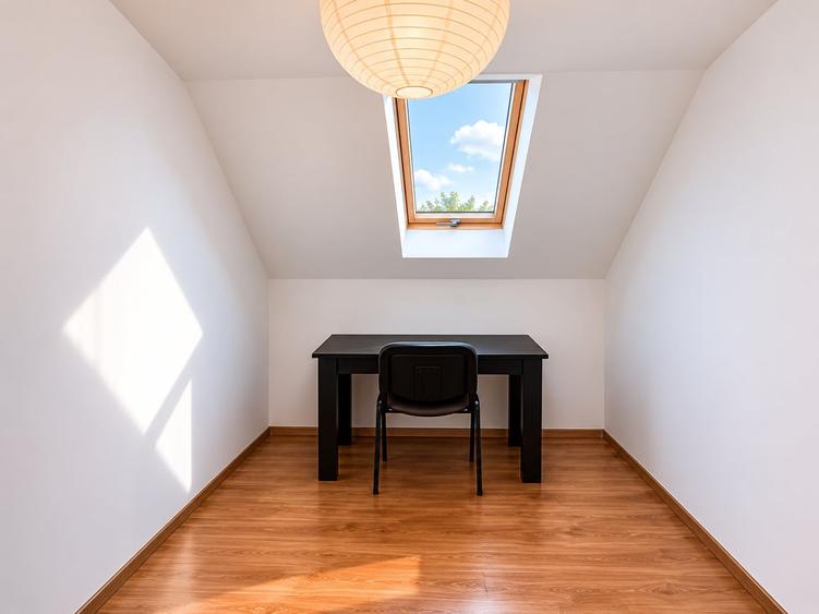 Duplex cu 12 camere cu Canalizare în Moșnița Veche