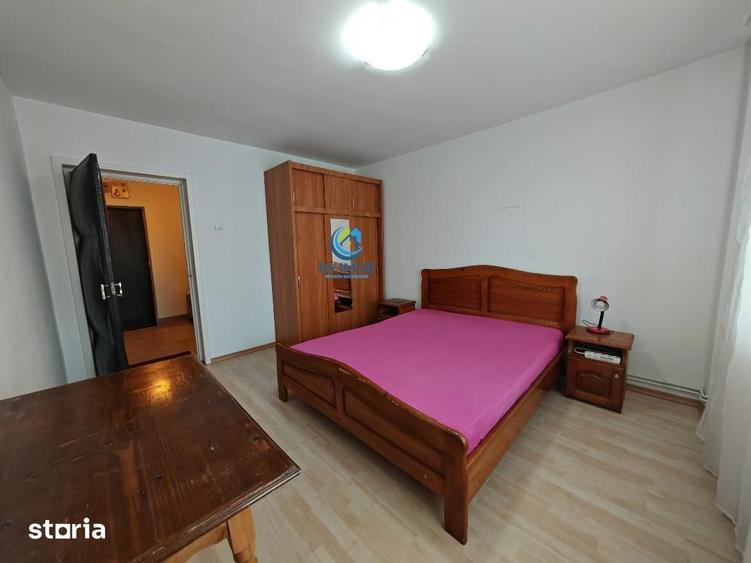 Garsonieră decomandată, mobilată în Valea Cetății