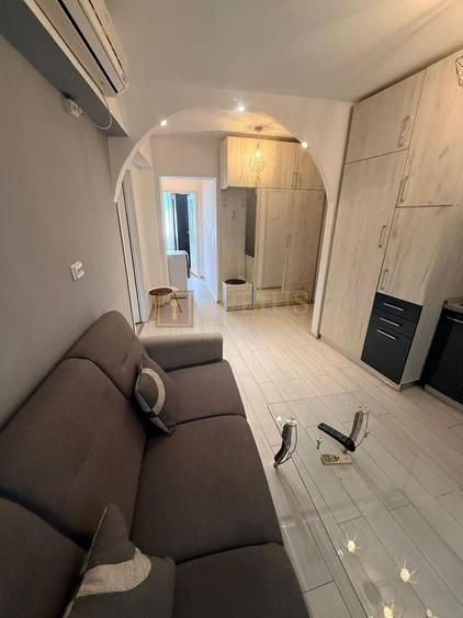 Apartament cu 3 camere decomandat, mobilat în Complex Studențesc