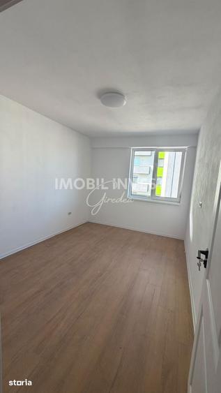 Apartament cu 3 camere în Tolstoi
