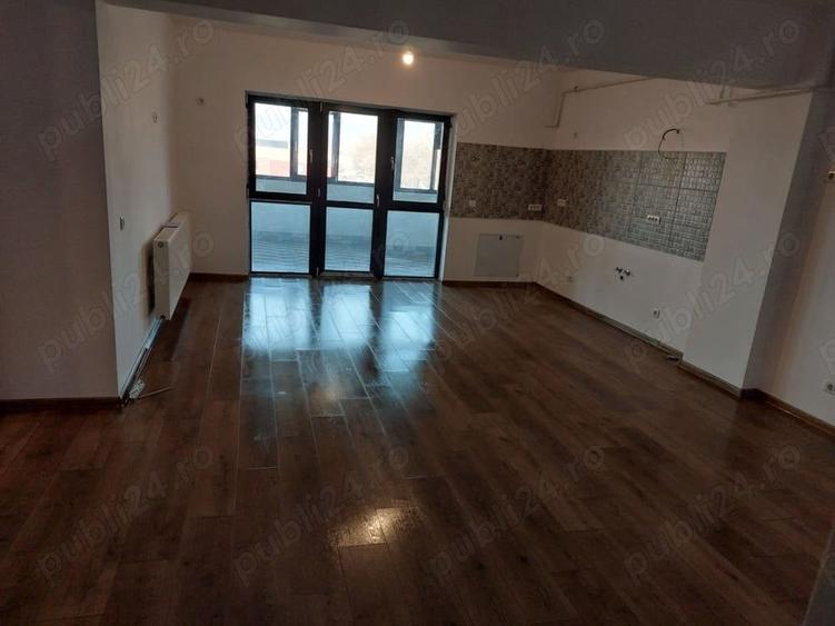 Apartament cu 3 camere decomandat în Ostroveni