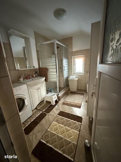 Casă cu 5 camere cu Teren 2100 Mp în Sohatu
