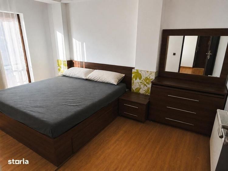 Apartament cu 3 camere decomandat în Florești