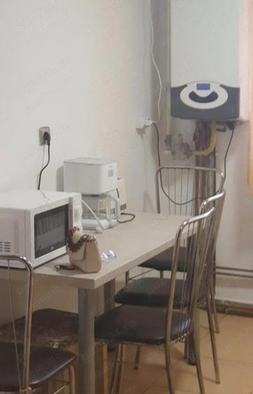 Apartament cu 3 camere decomandat în Complex Studențesc